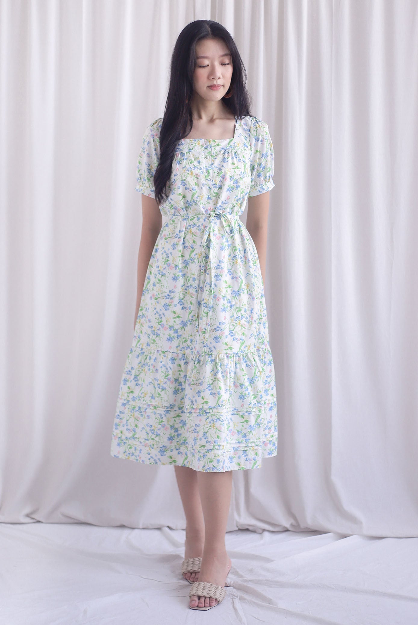 Antoinette Sashed Pintuck Hem Maxi Dress In White Floral