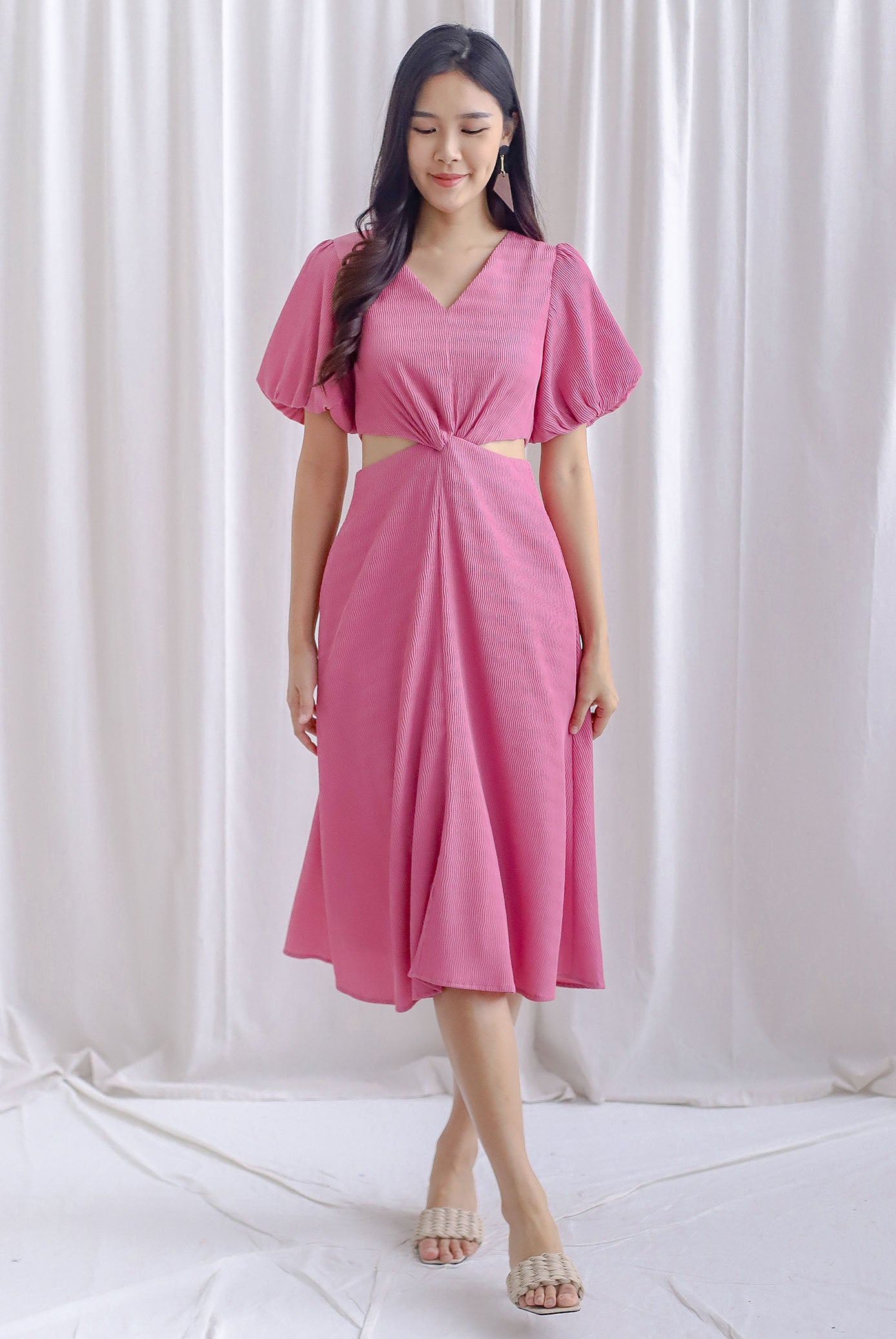 Bea Puffy Sleeve Knot Cut Out Midi Dress In Orchid Pink