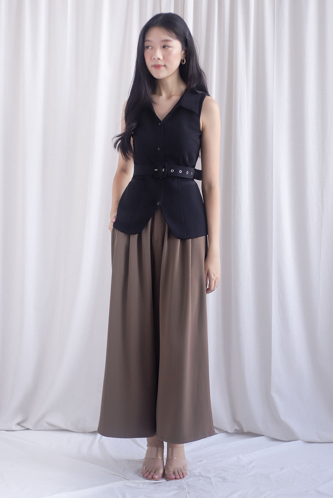 Margaux Collar Front Zip Top In Black