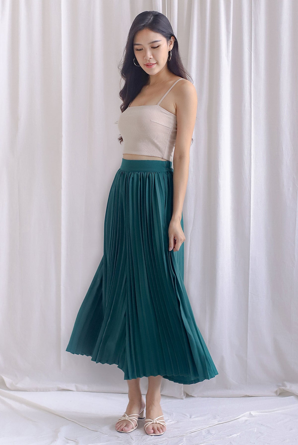 Nicole Pleated Maxi Pants In Forest Green