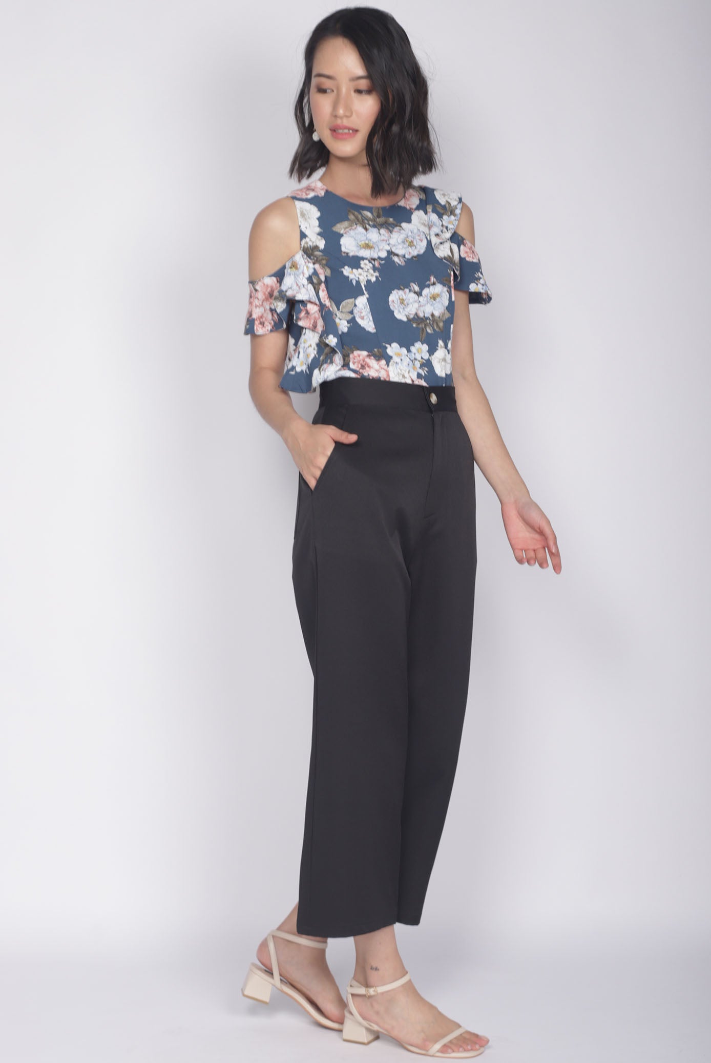 *Premium* Christie Ruffle Floral Top In Blue