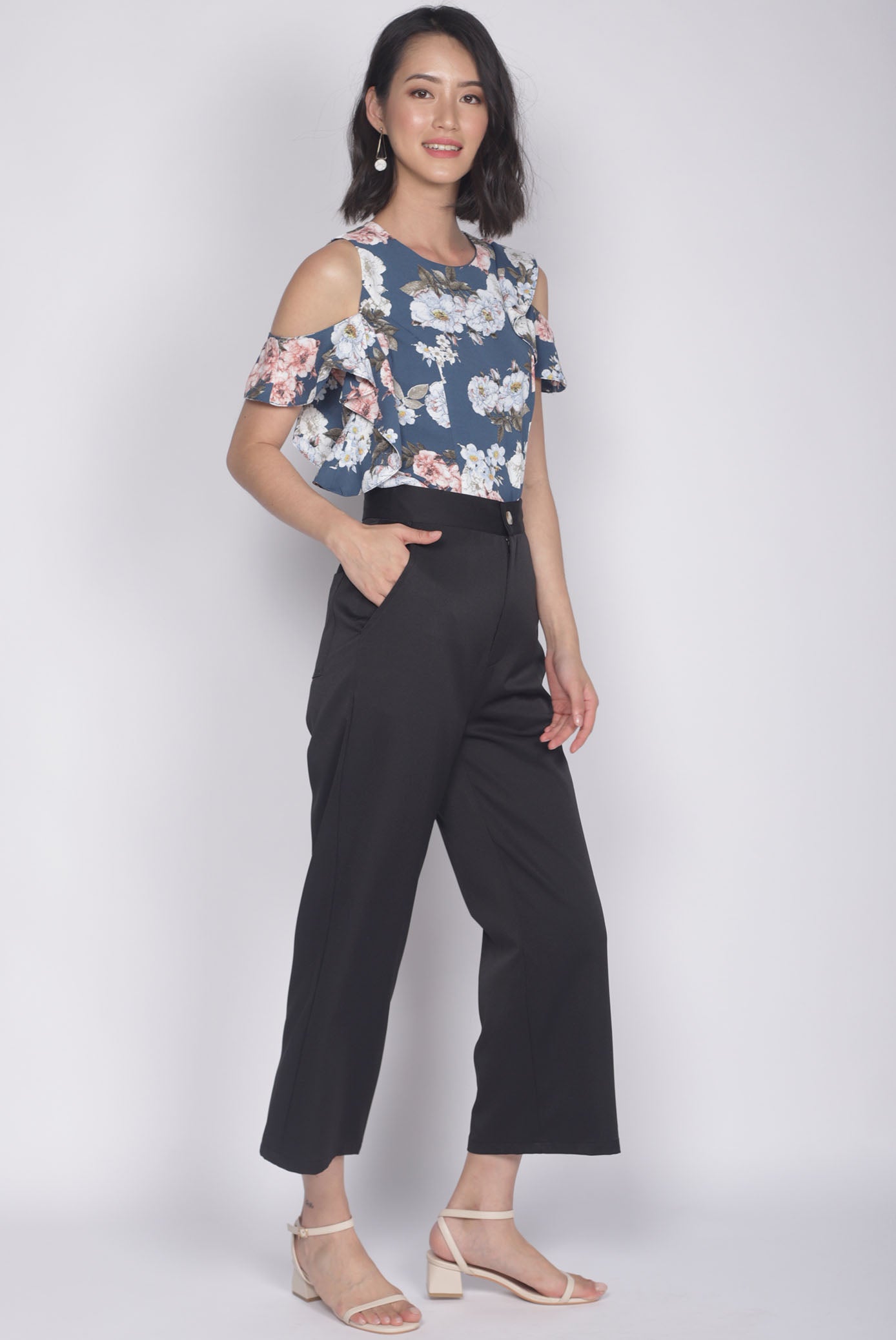*Premium* Christie Ruffle Floral Top In Blue