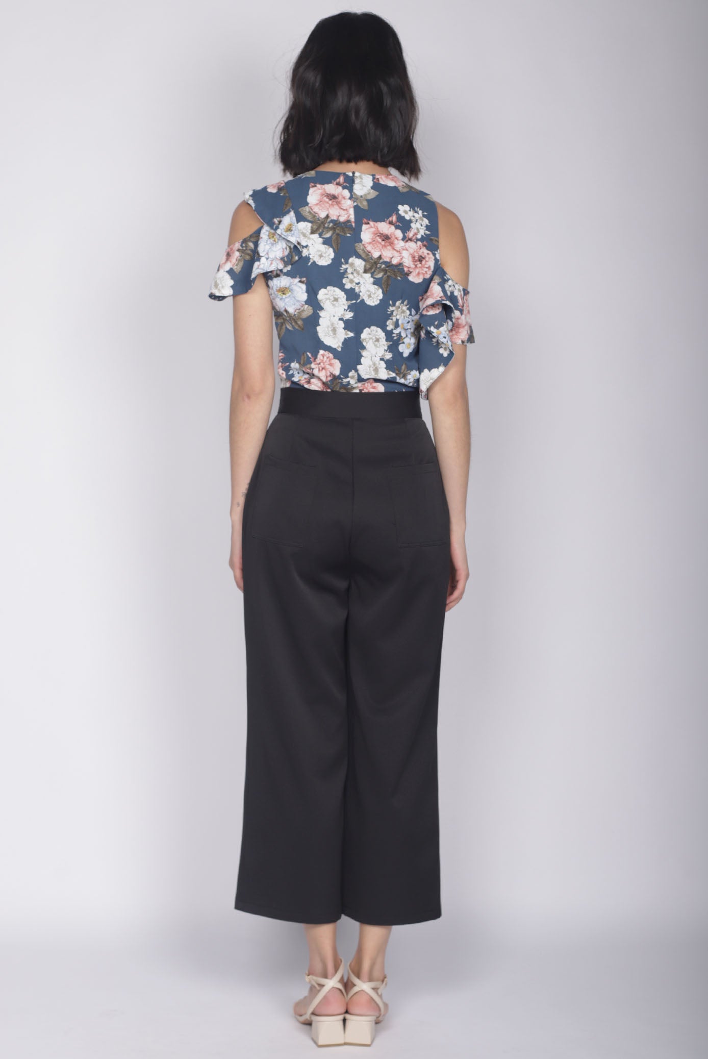 *Premium* Christie Ruffle Floral Top In Blue