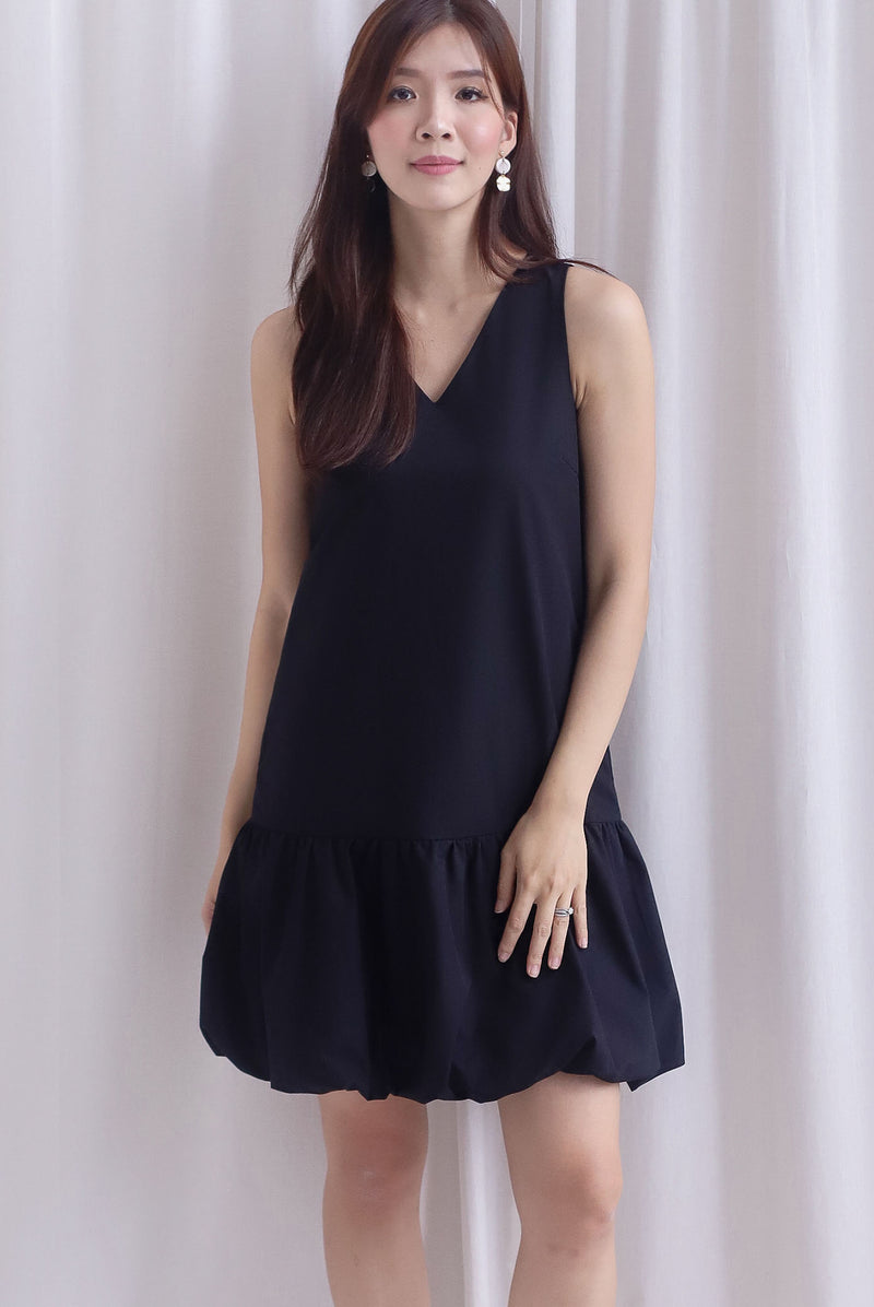 Agnella Balloon Hem Babydoll Dress In Black