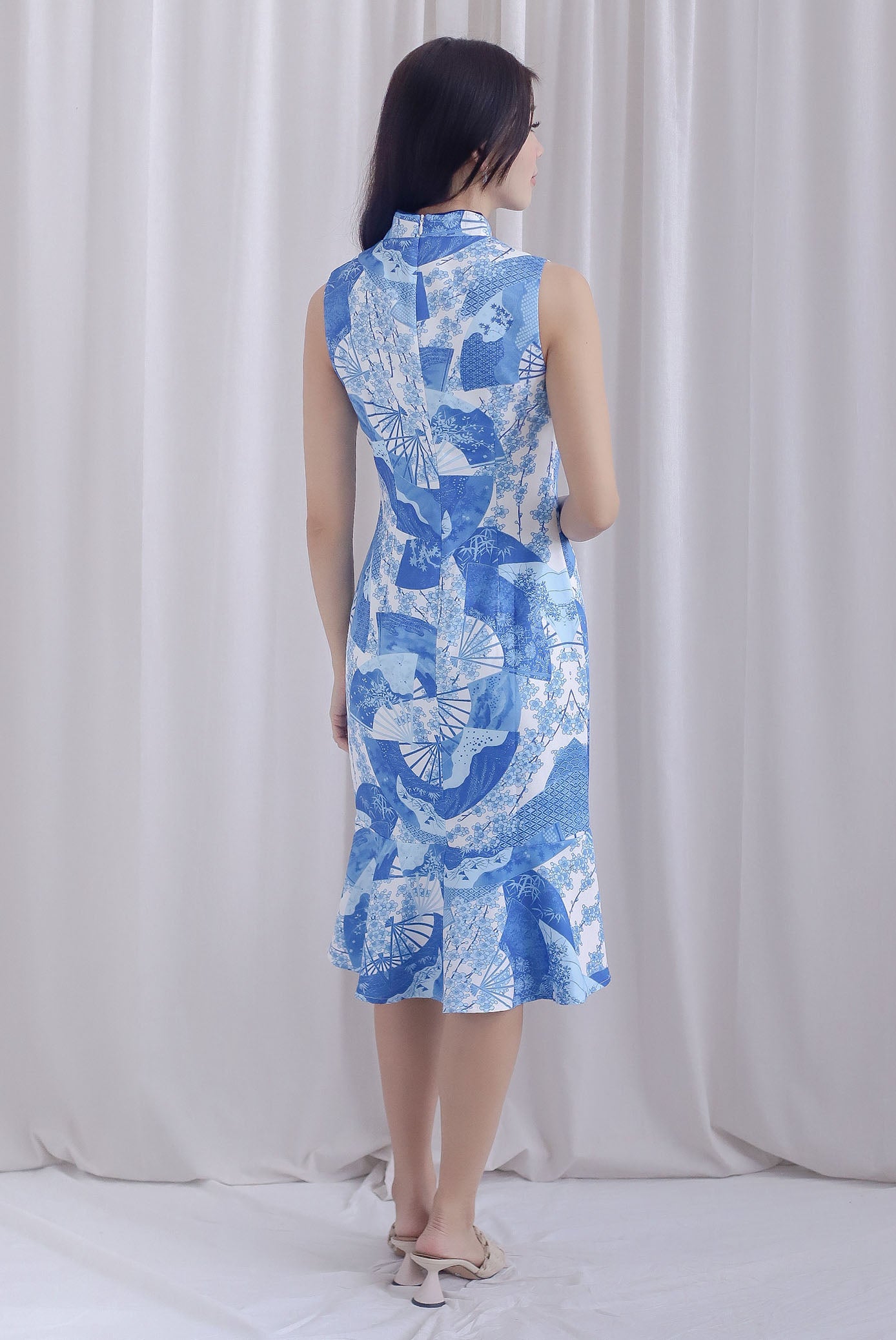 Akemi Scallop Oriental Collar Scallop Dress In Blue