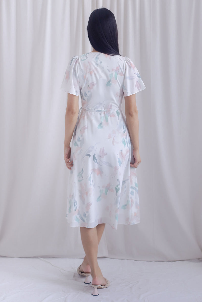 Amelia Brushstroke Sleeved Wrap Dress in Pink/Green