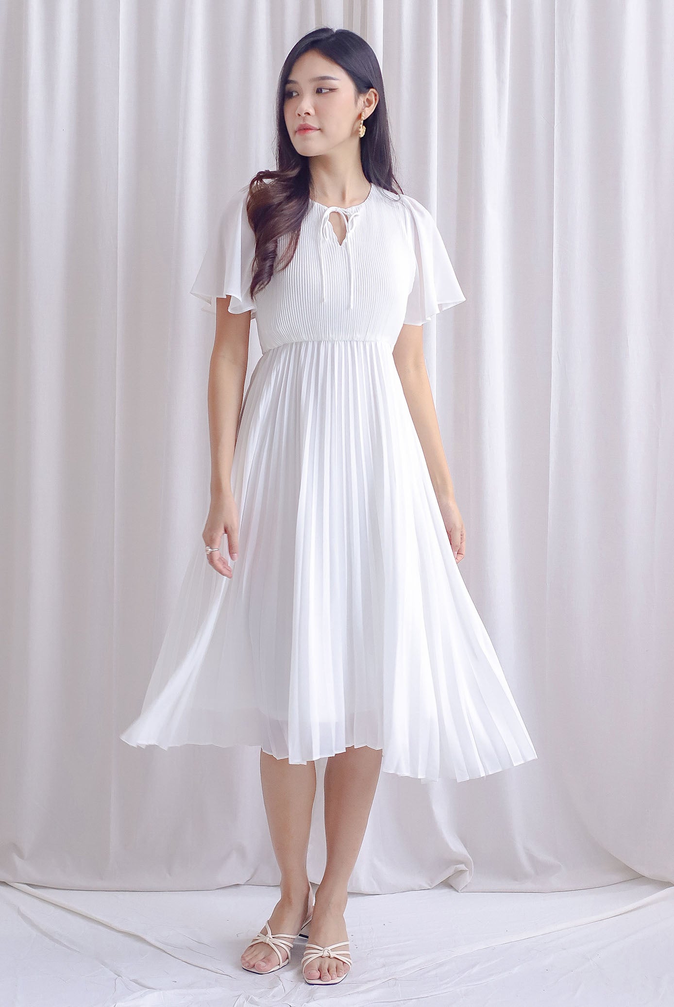 Anissa Flare Sleeve Pleated Dress In White