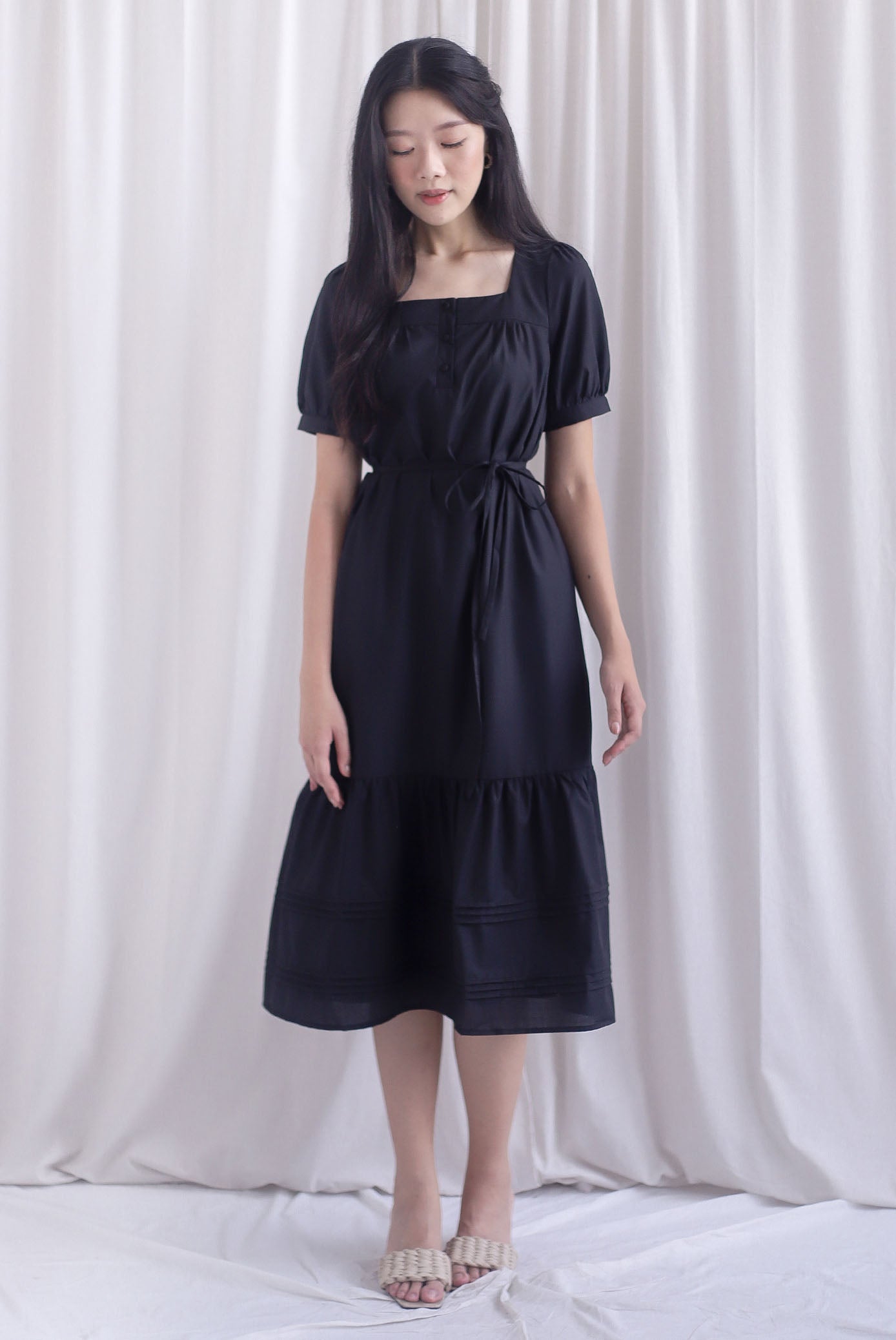 Antoinette Sashed Pintuck Hem Maxi Dress In Black