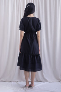 Antoinette Sashed Pintuck Hem Maxi Dress In Black