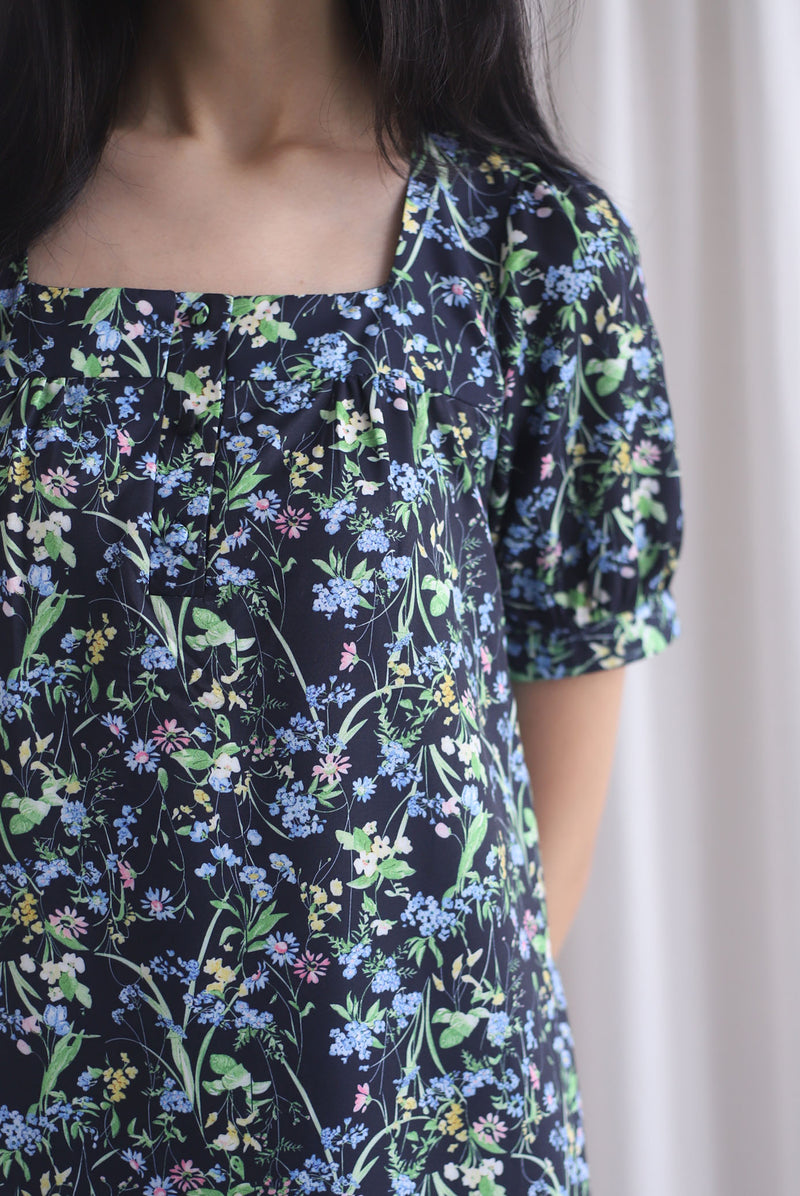 Antoinette Sashed Pintuck Hem Maxi Dress In Black Floral