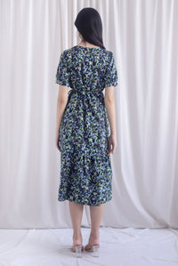 Antoinette Sashed Pintuck Hem Maxi Dress In Black Floral