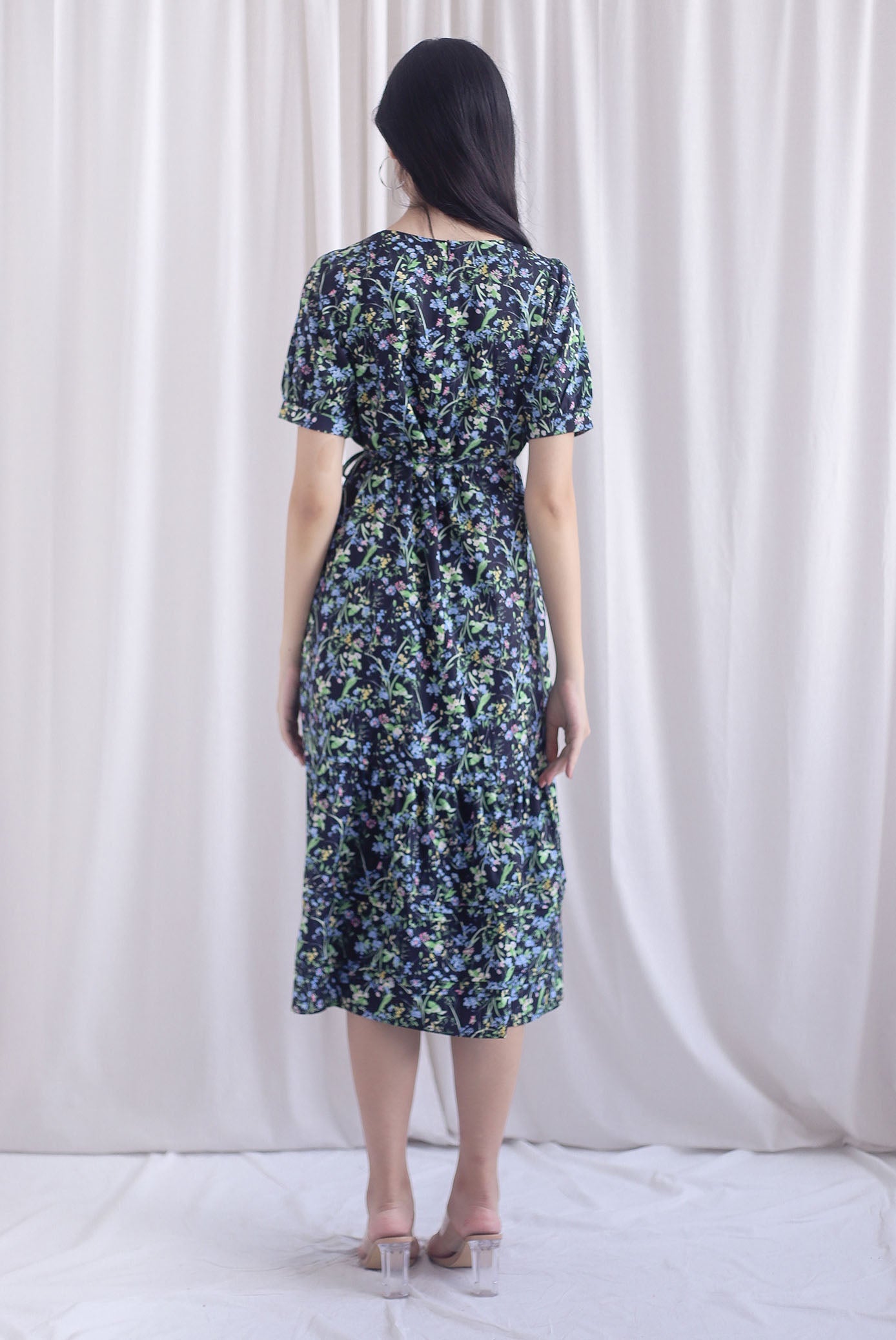 Antoinette Sashed Pintuck Hem Maxi Dress In Black Floral