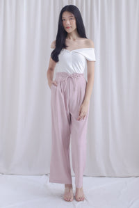 Aveline 2 Ways V Neck Top In White