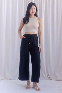 Becca Relaxed Pants In Black