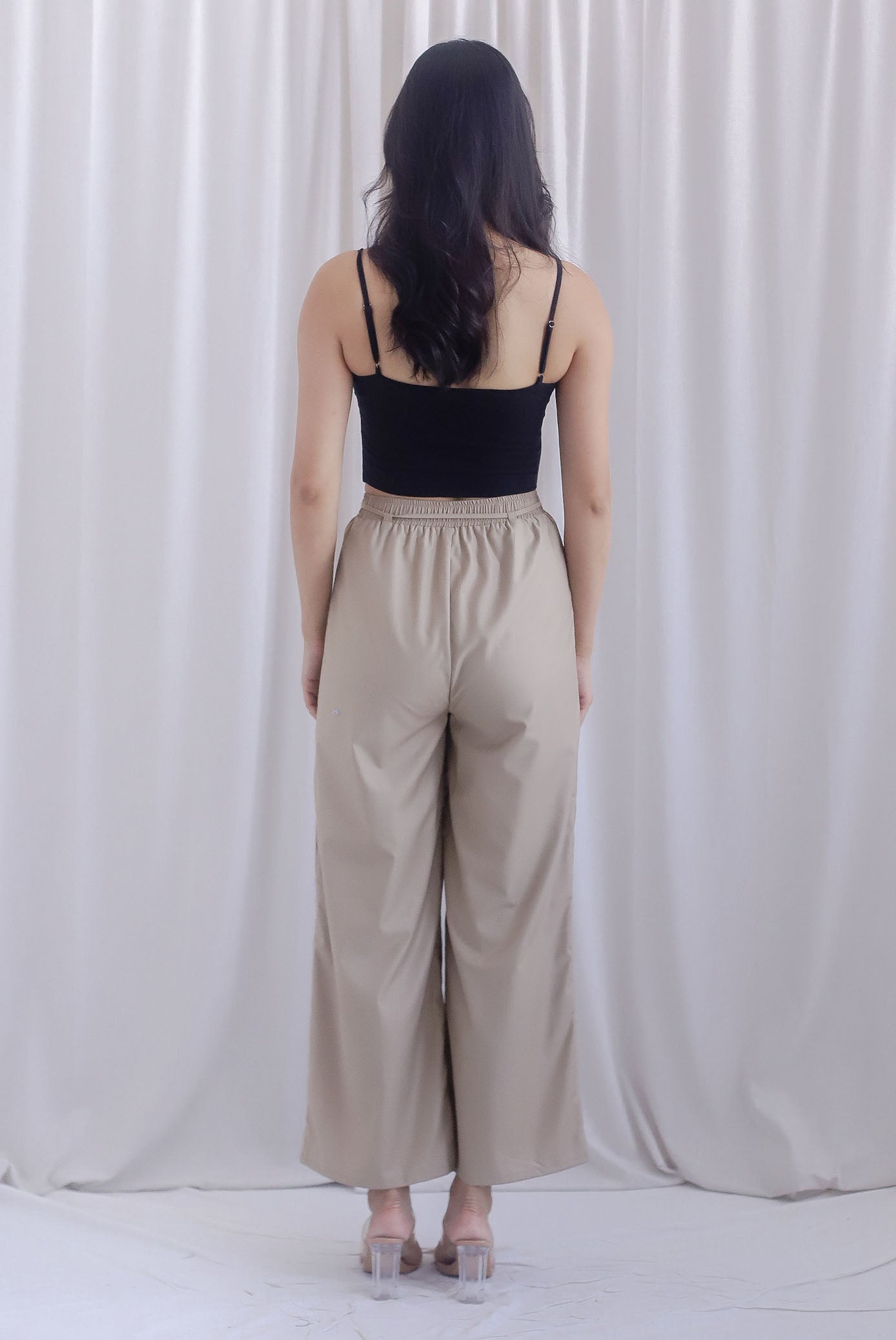 Becca Relaxed Pants In Khaki