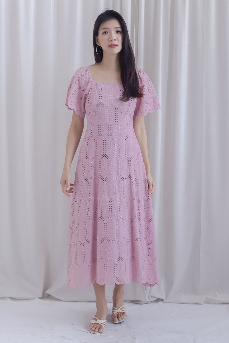 Beckett Scallop Hem Eyelet Sleeved Dress in Dusty Pink