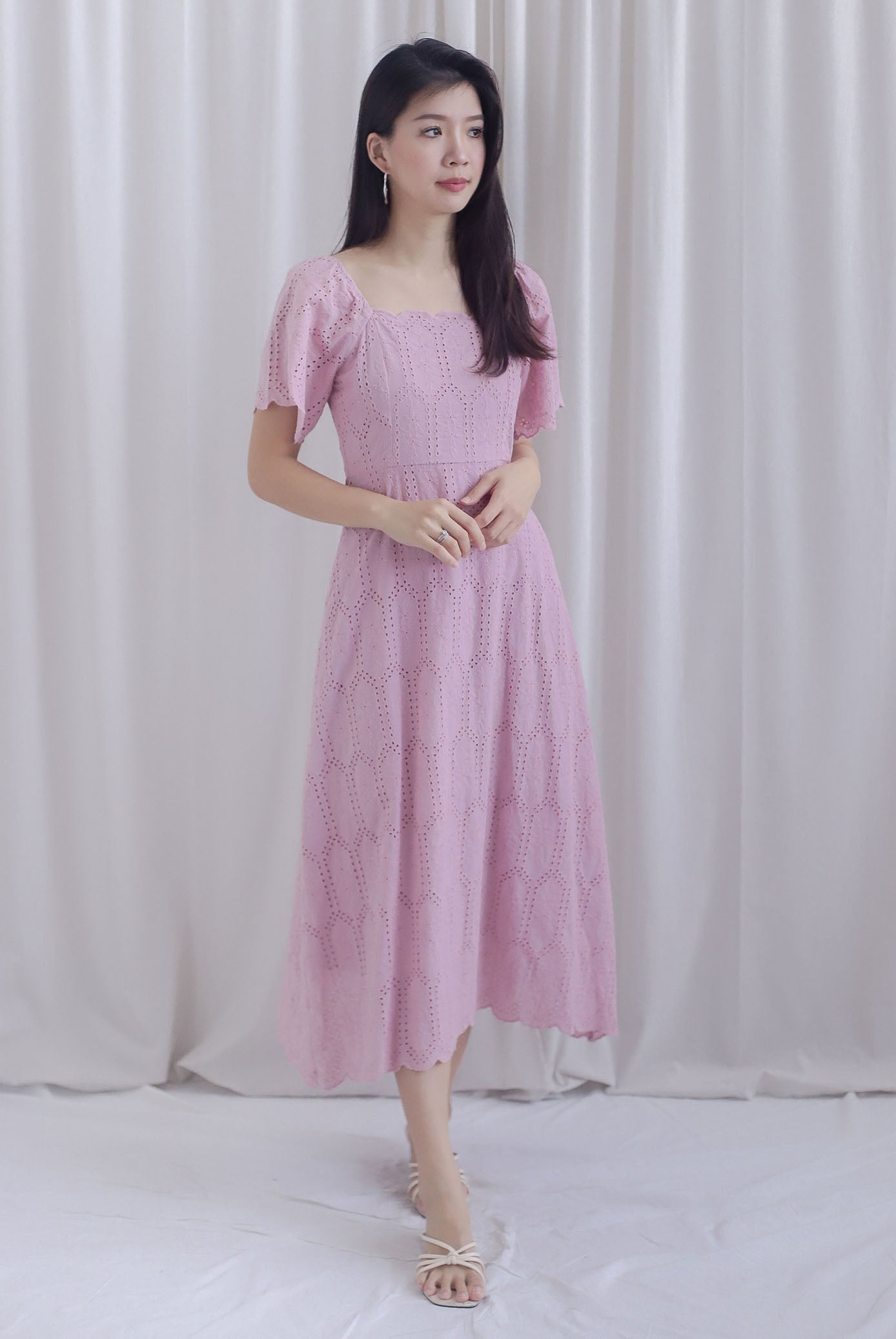 Beckett Scallop Hem Eyelet Sleeved Dress in Dusty Pink