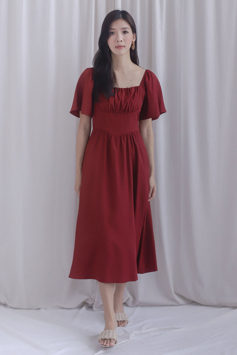 Beryl Ruched Empire Waist Sleeved Dress In Wine Red