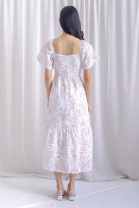 Bevelia Flutter Sleeve Pleated Maxi Dress In Pink Porcelain
