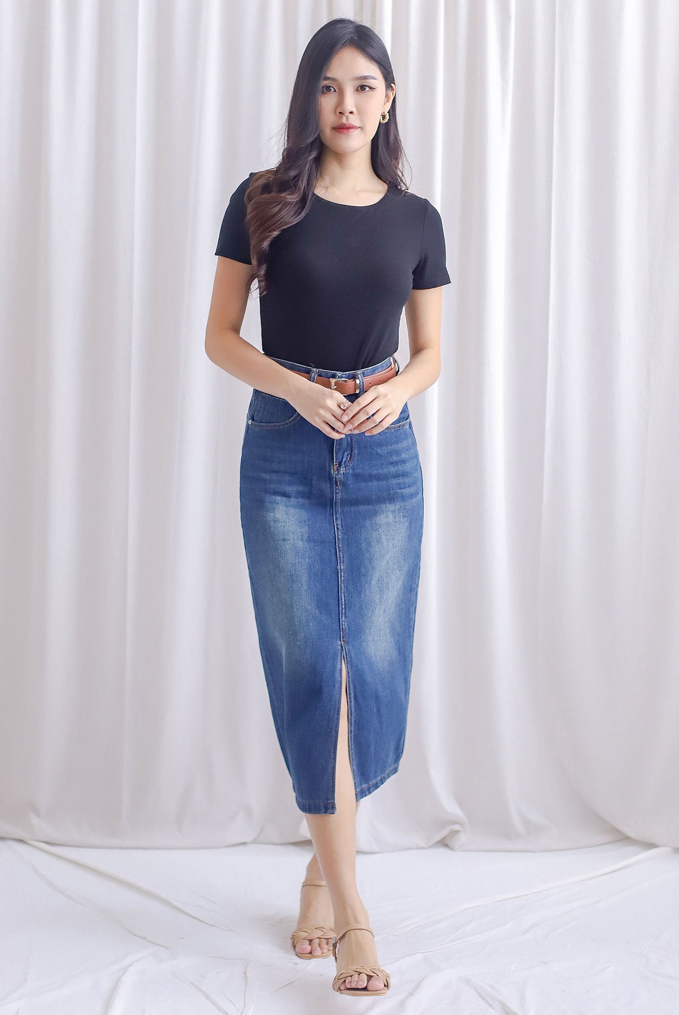 Dark wash high waisted hotsell denim skirt