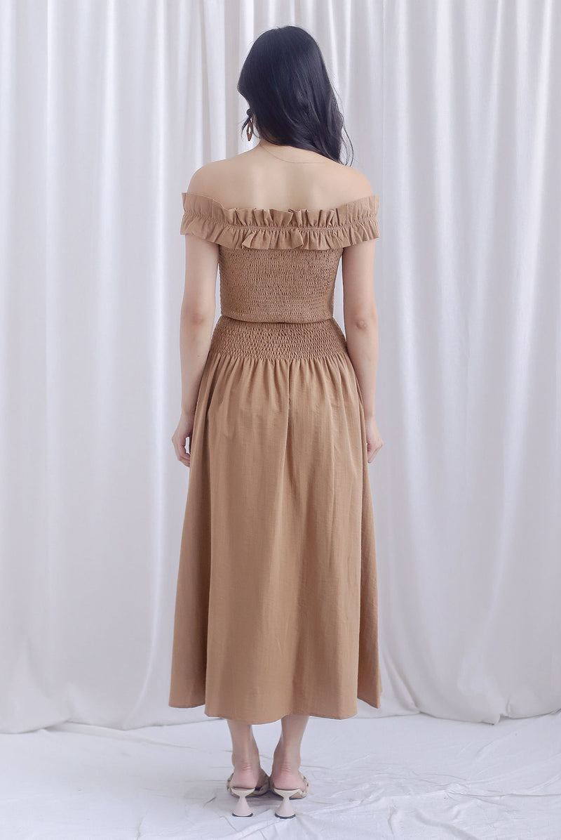 Cadence Smocked Maxi Skirt In Mocha