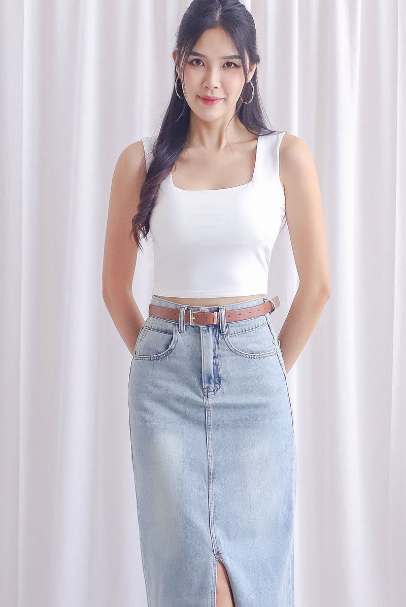Ruperta Padded Cropped Square Neck Top In White