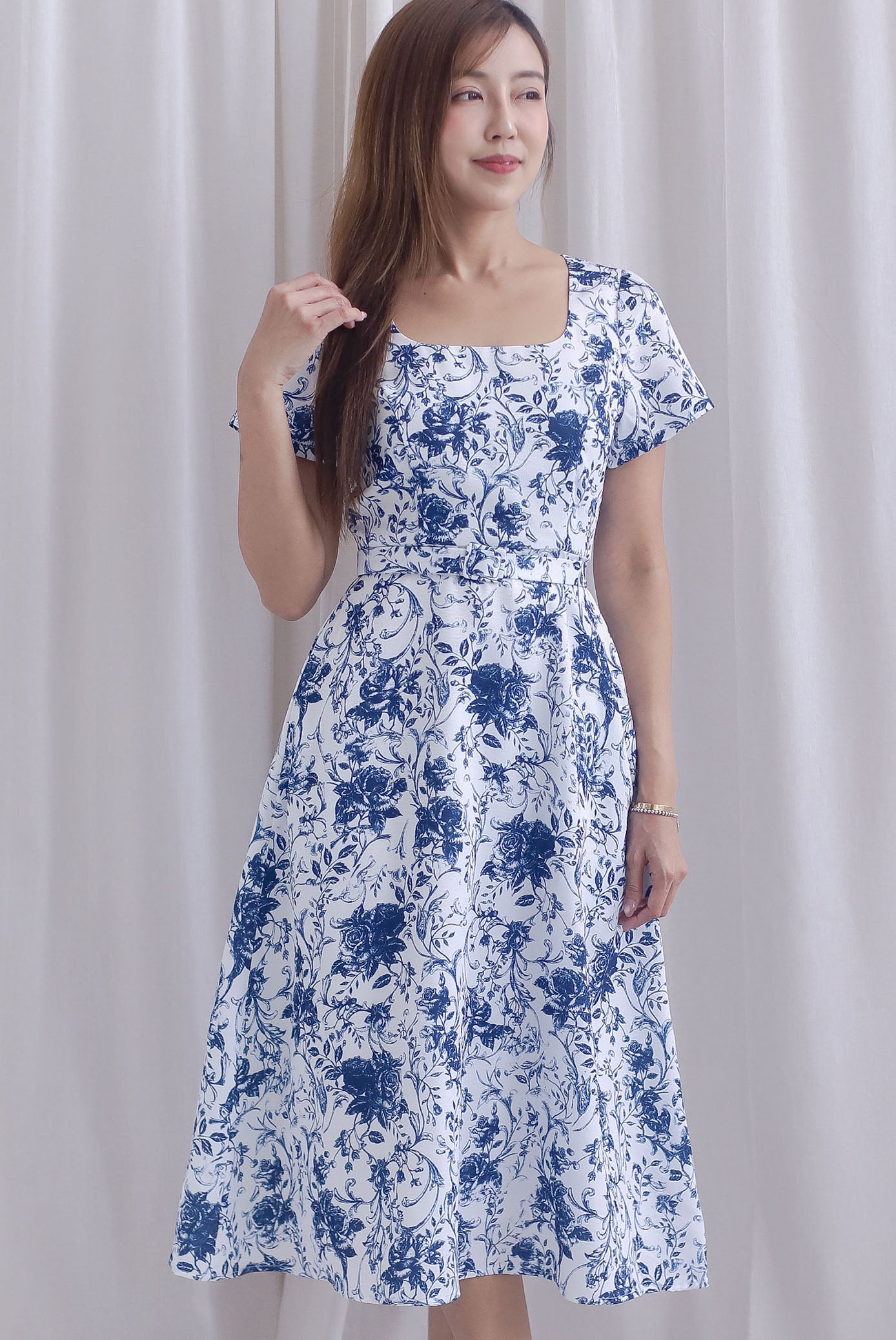 Celia Square Neckline Belted Skater Dress In Porcelain