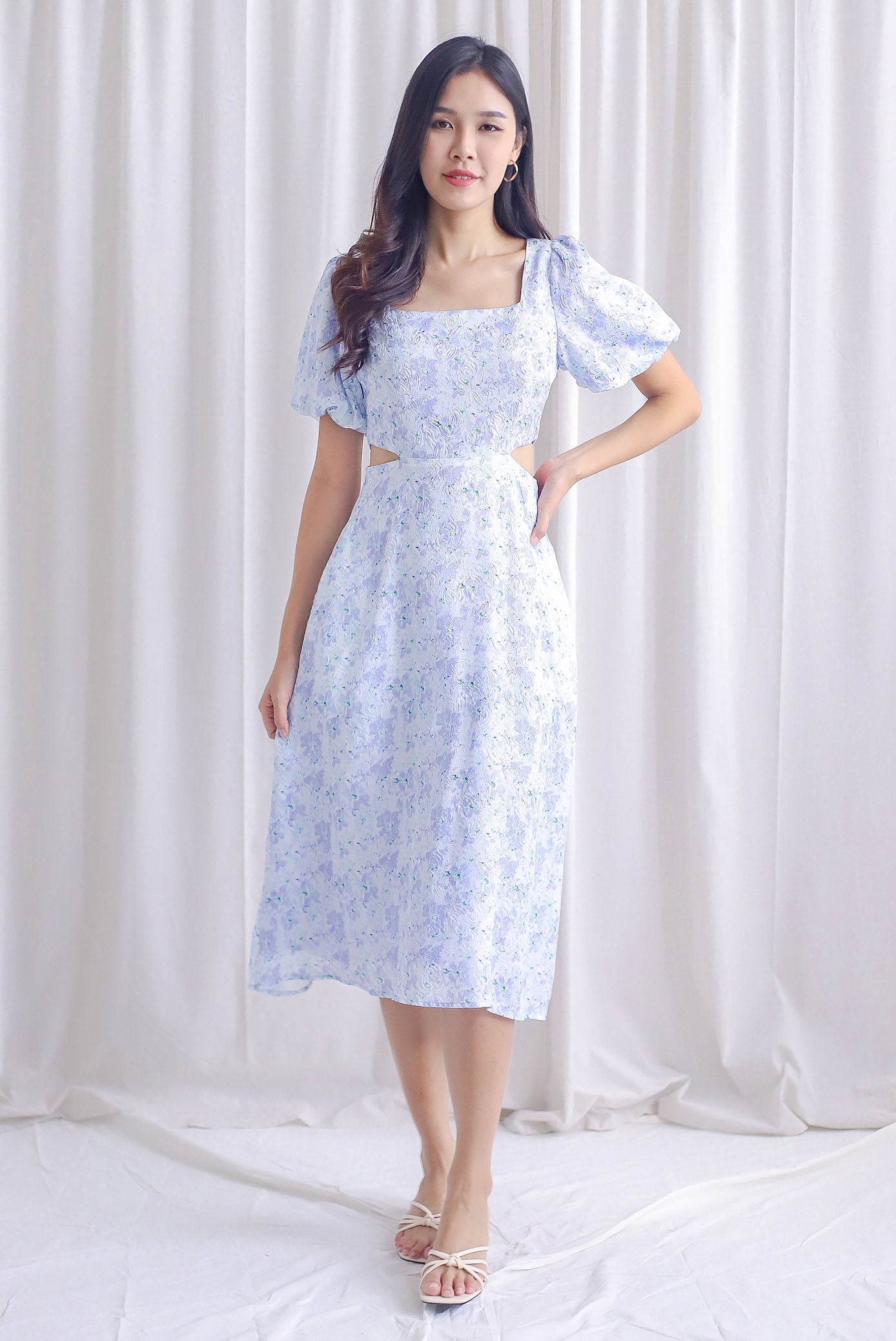 Chantel Sleeved Cut Out Waist Midi Dress In Emboss Floral - Size XS Chantel Sleeved Cut Out Waist Midi Dress In Emboss Floral - Size XS