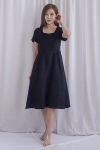 Chelle Tweed V Wastline Midi Skater Dress In Black