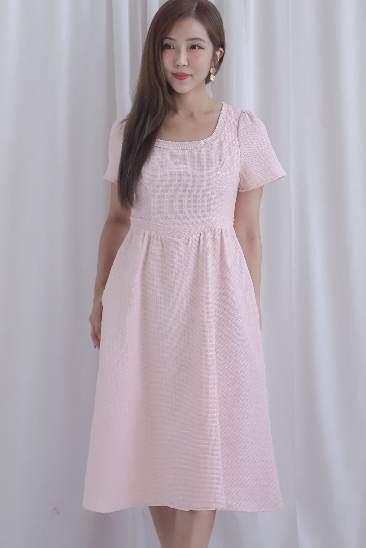 Chelle Tweed V Wastline Midi Skater Dress In Pink