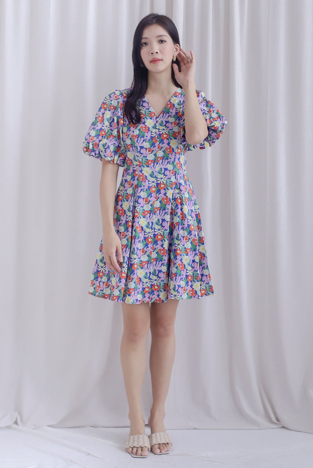 Corby Floral Puffy Sleeves Seam Button Dress In Navy Blue