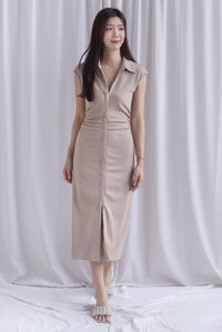 Daphne Collar Front Zip Ruched Dress In Ecru