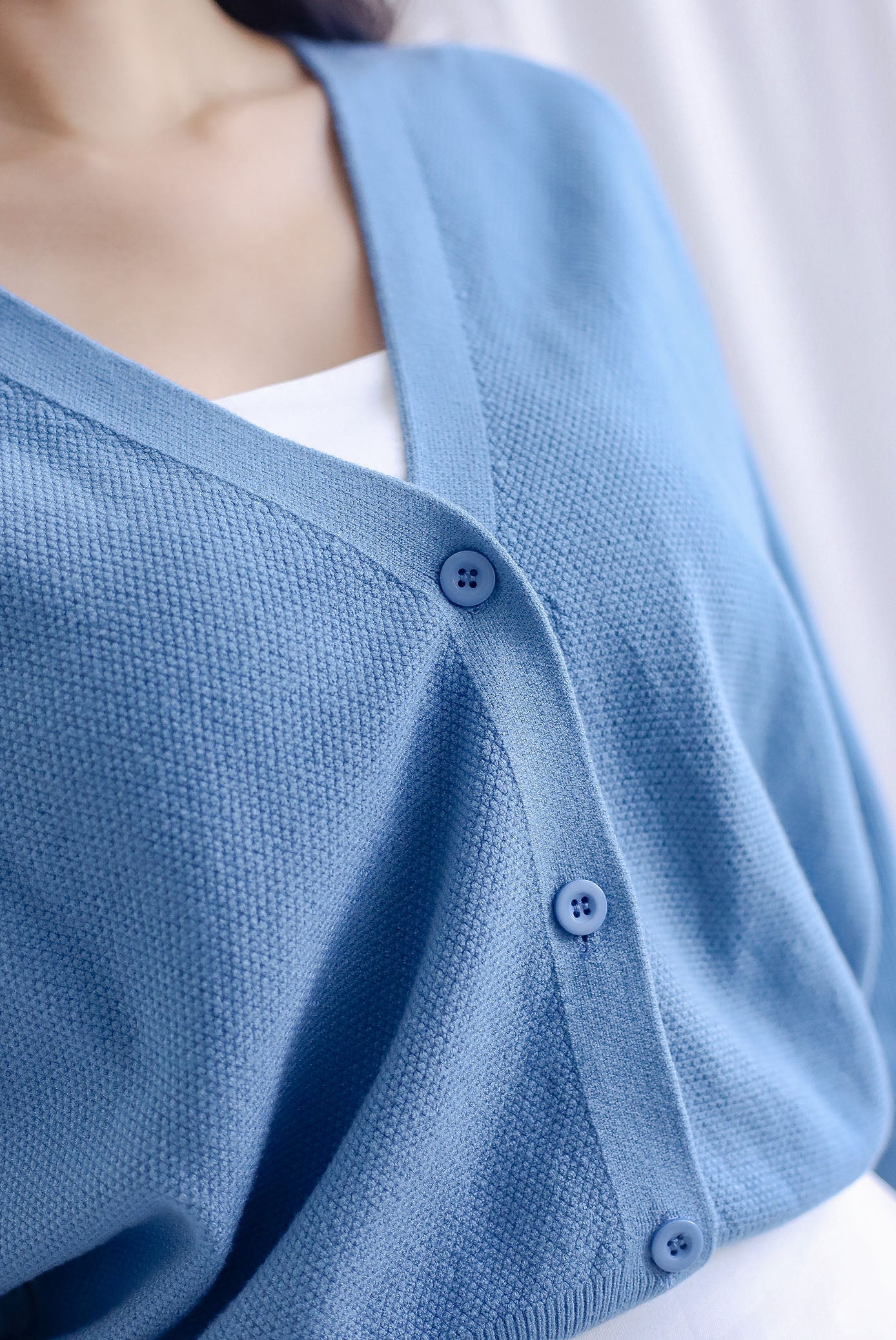 Delsy Crop Cardigan In Blue