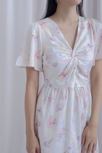 Dora Floral Flutter Sleeve Knot Midi Dress In White/Pink