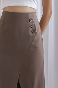 Drew Buttons Slit Skirt In Taupe