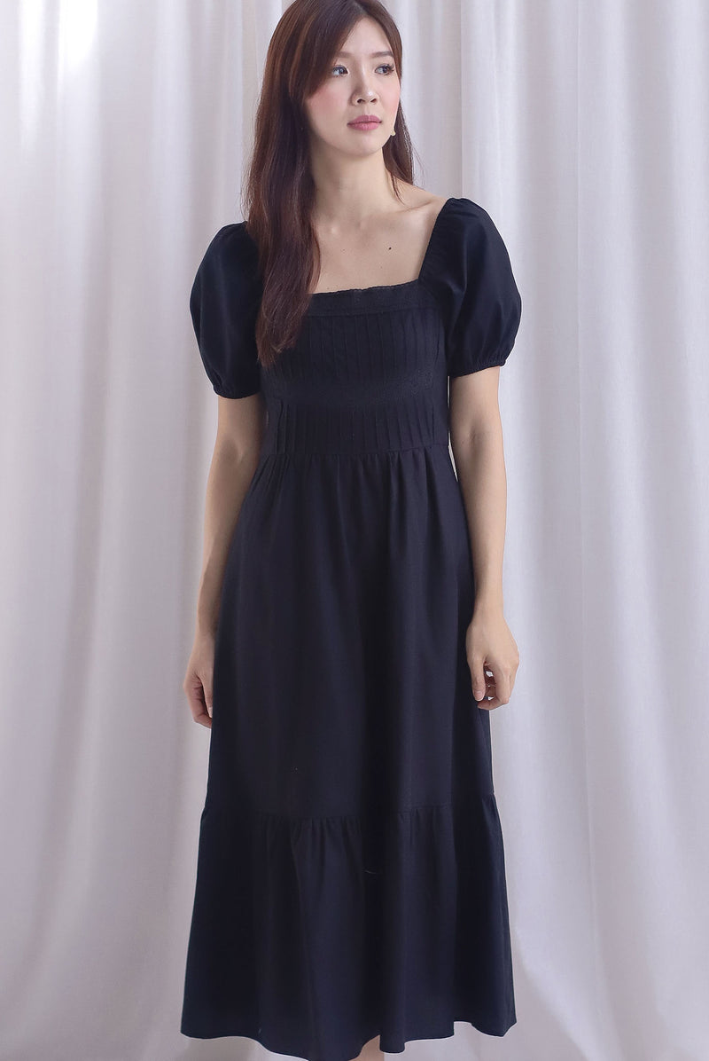 Elfrida Puffy Sleeve Lattice Pintuck Midi Dress In Black