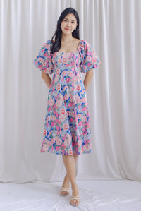 Ellie Puffy Sleeve Seam Bustier Midi Dress In Pink Floral