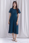 Elon Sleeved Pleat Midi Dress In Forest Green
