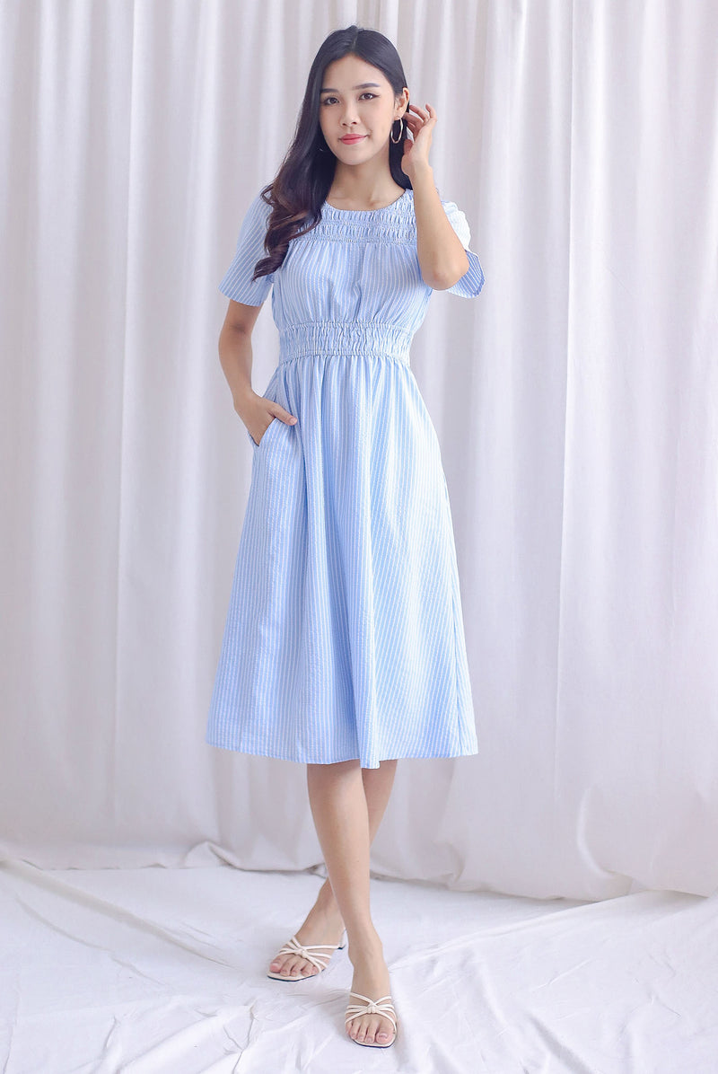 Elorie Flutter Sleeve Ruched Midi Dress In Blue Stripes