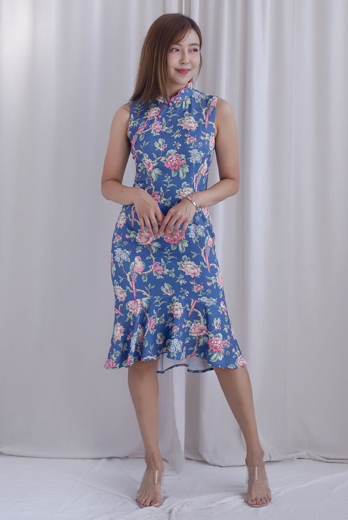 Emerald Floral Scallop Trim Memaid Cheong Sam Dress In Blue/Pink