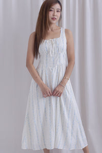 Emilia Ruched Lattice Corset Sleeveless Midi Dress In Blue Floral