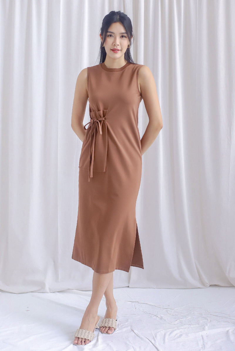 Emiliano Drawstring Pocket Sleeveless Dress In Caramel