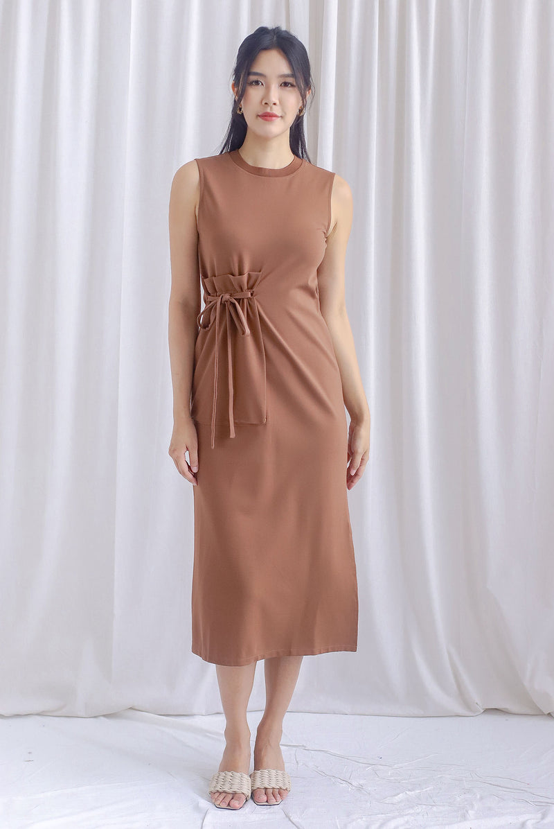 Emiliano Drawstring Pocket Sleeveless Dress In Caramel