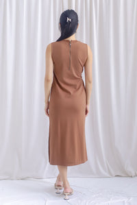 Emiliano Drawstring Pocket Sleeveless Dress In Caramel