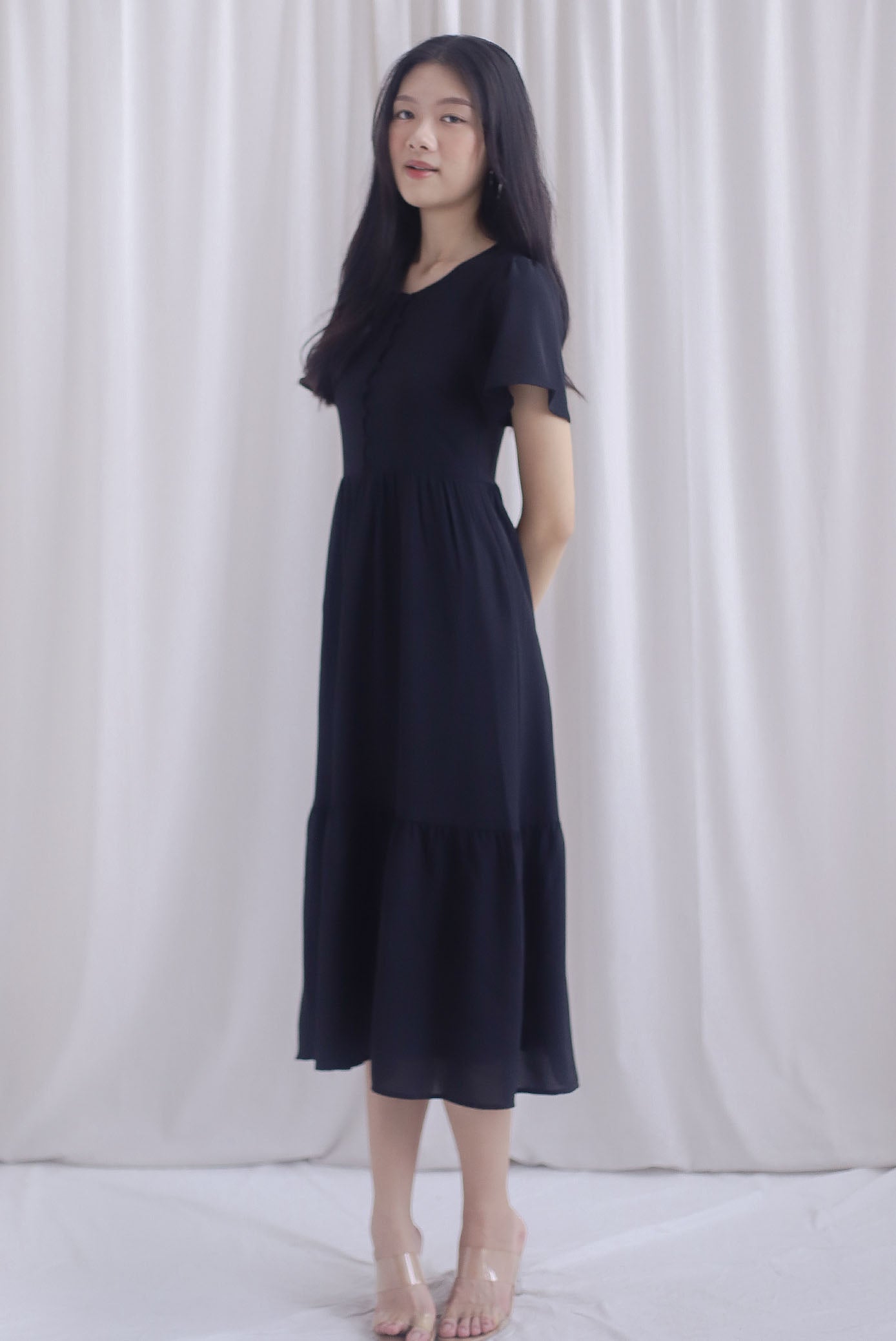 Emmie Flutter Sleeve Buttons Maxi Dress In Black