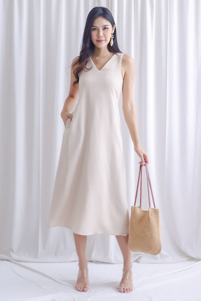 Fern Sleeveless Cut Out Back Maxi Dress In Ecru – The Design Closets