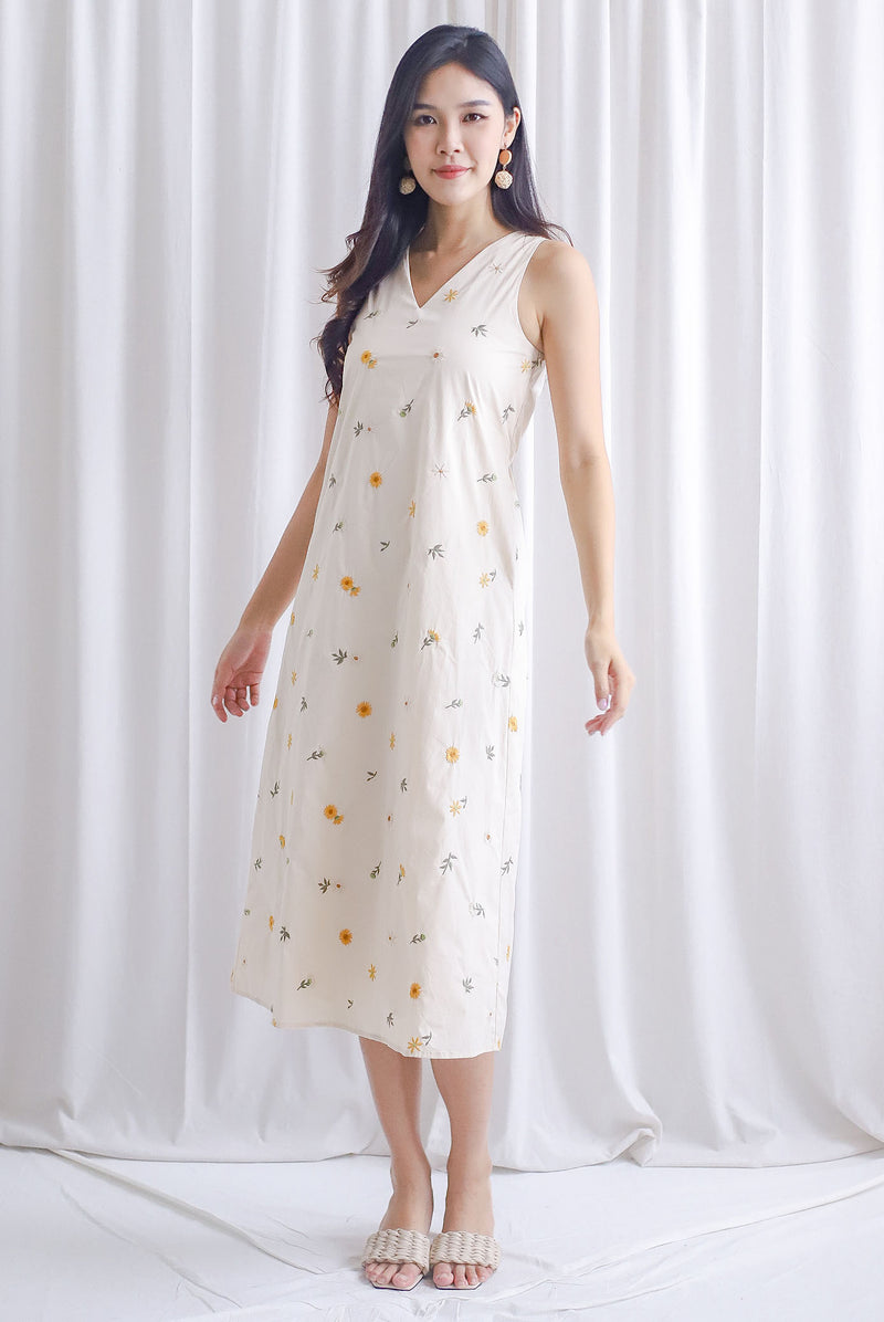 Fern Sleeveless Cut Out Back Maxi Dress In Cream Embro