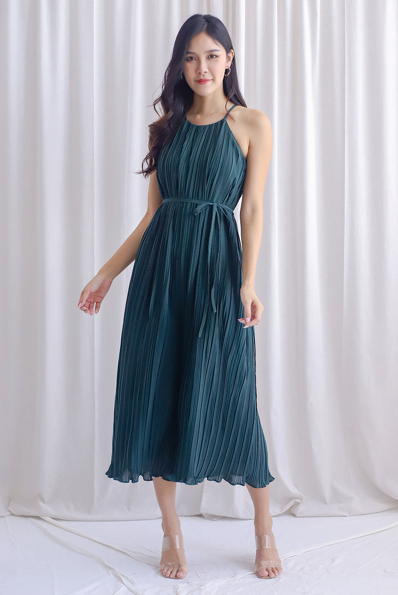 Fion Pleat Cut In Flare Jumpsuit In Forest Green