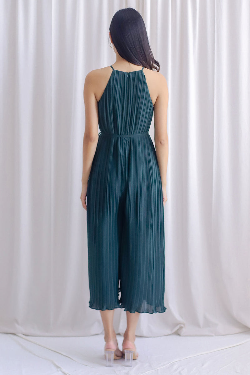 Fion Pleat Cut In Flare Jumpsuit In Forest Green