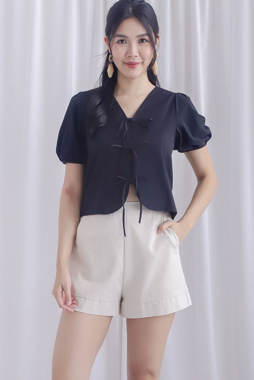 *Restocked* Gail Ribbons Front Top In Black – The Design Closets